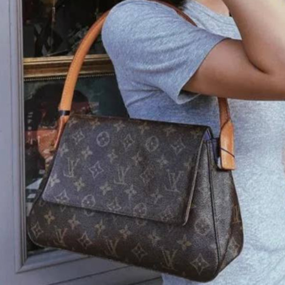 💎✨BEAUTIFUL✨💎 Authentic Monogram Mini Looping Shoulder Bag